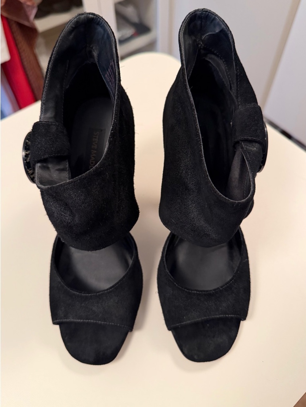 Steve Madden Black Suede Open Toe Ankle Cuff Heels Statement Button Size 8